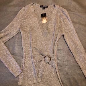 Women embellished sweater.